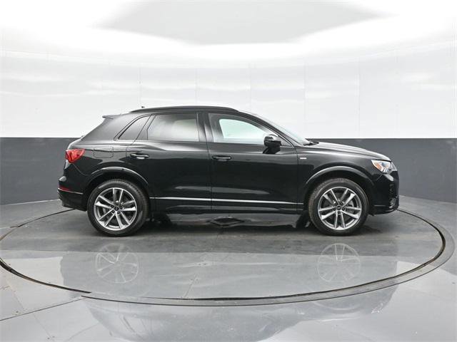 Certified 2025 Audi Q3 2.0T Premium w/ Convenience Package image 8