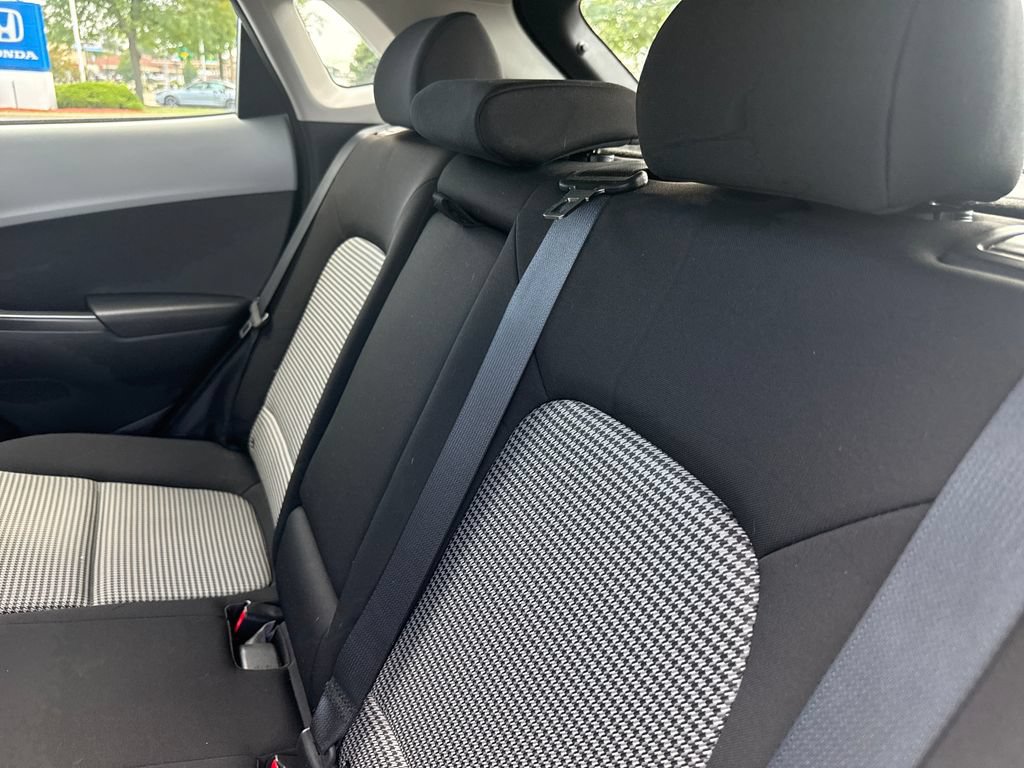 Used 2018 Hyundai Kona SE FWD image 14
