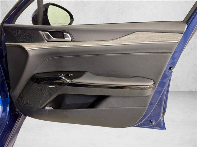 Used 2025 Kia K5 EX FWD image 16