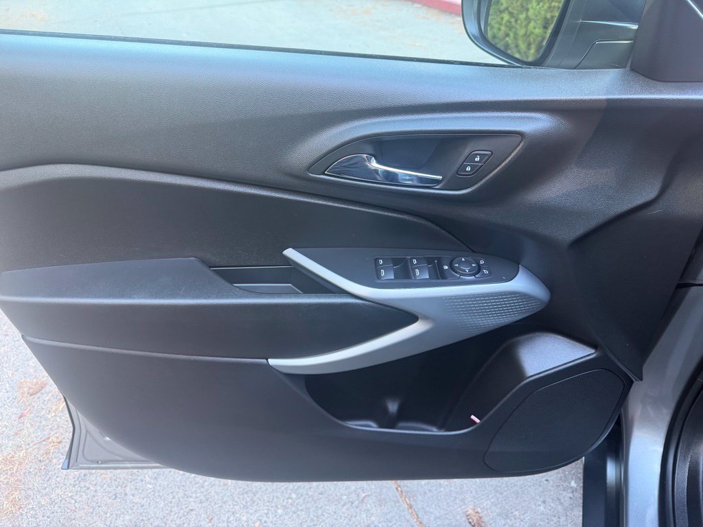 Used 2024 Chevrolet Trax LS FWD image 12