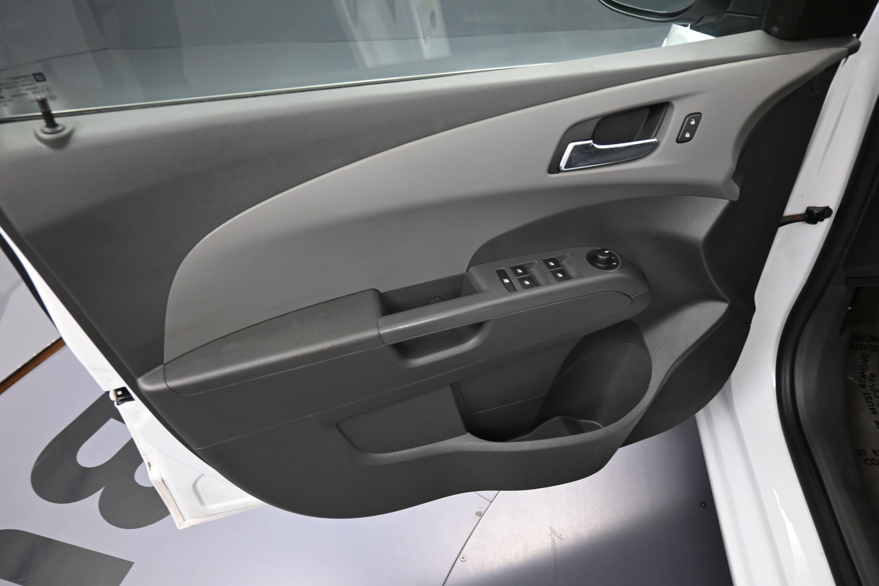 Used 2015 Chevrolet Sonic LTZ FWD image 13