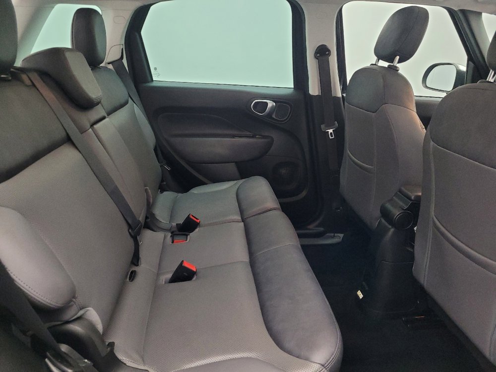 Used 2017 FIAT 500L Lounge w/ Premium Package image 19