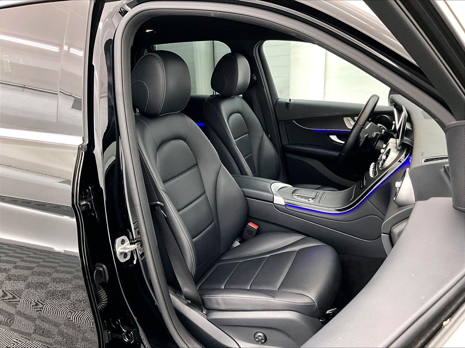 Certified 2022 Mercedes-Benz GLC 300 4MATIC image 6