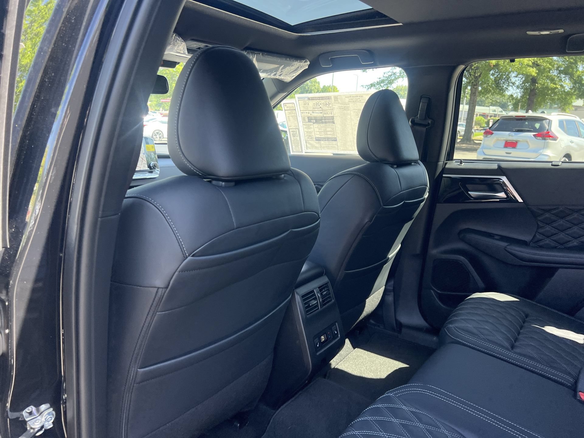 New 2026 Nissan Rogue Platinum AWD/4WD image 18