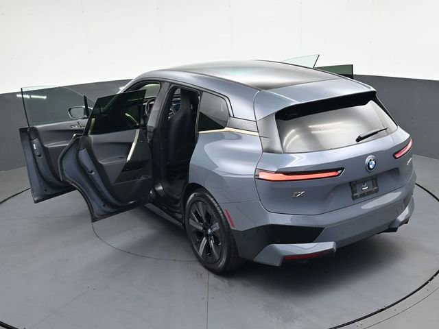 Used 2023 BMW iX xDrive50 w/ Premium Package AWD/4WD image 46