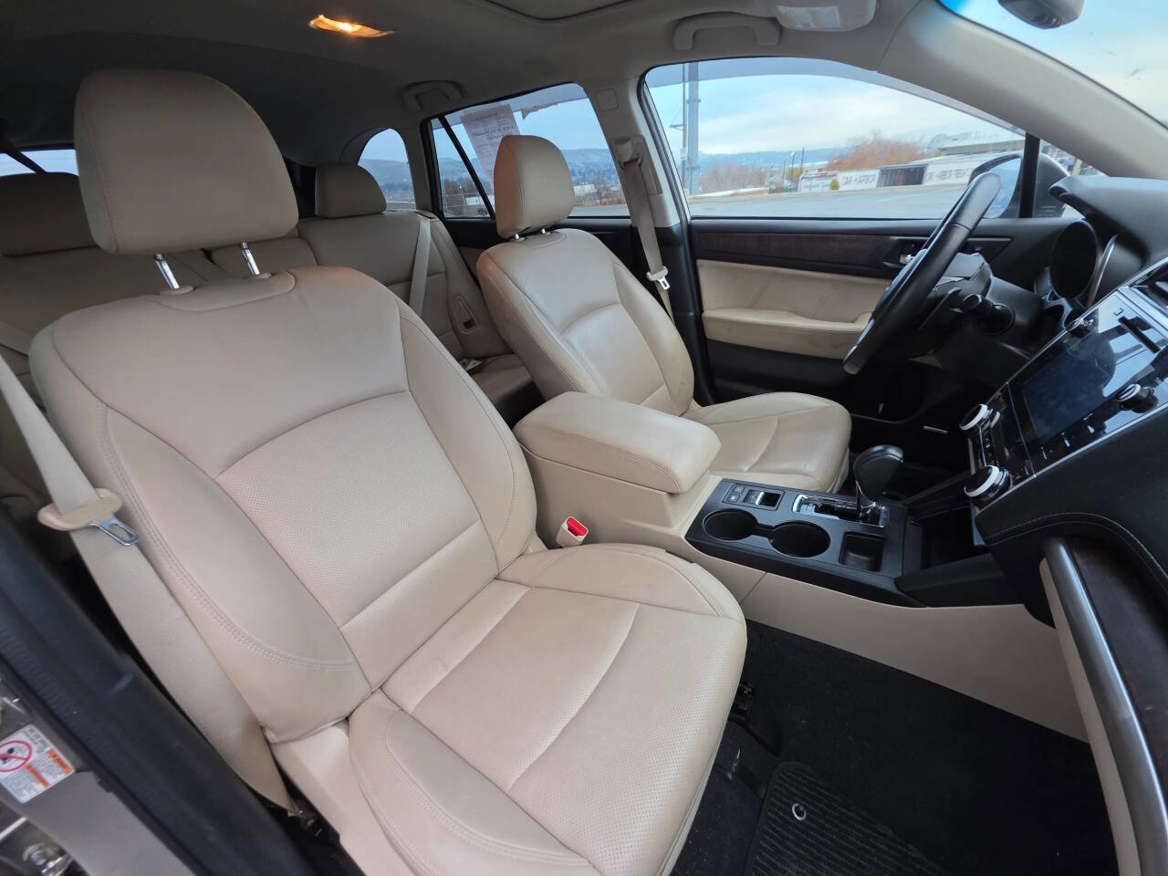 Used 2019 Subaru Outback 2.5i Limited image 4