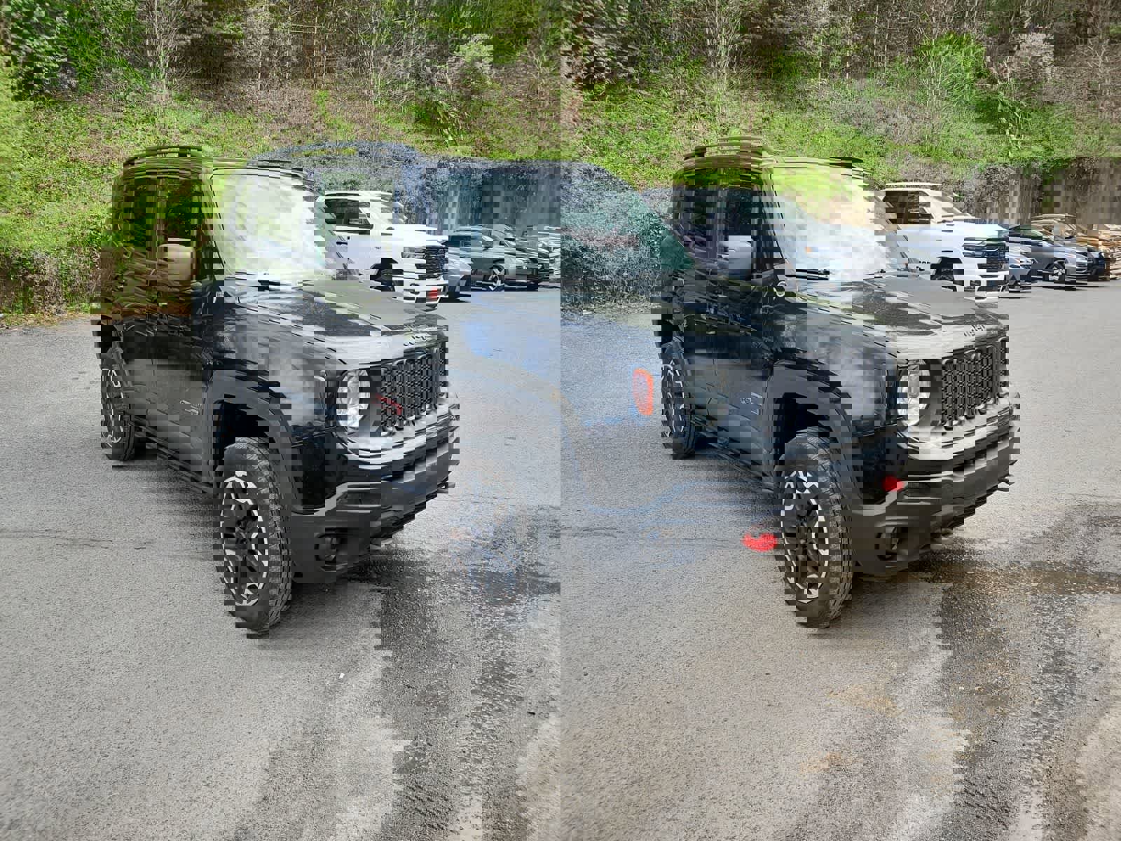 Used 2017 Jeep Renegade Trailhawk image 7