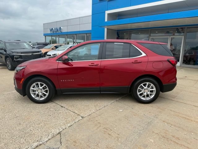 Used 2024 Chevrolet Equinox LT FWD image 2