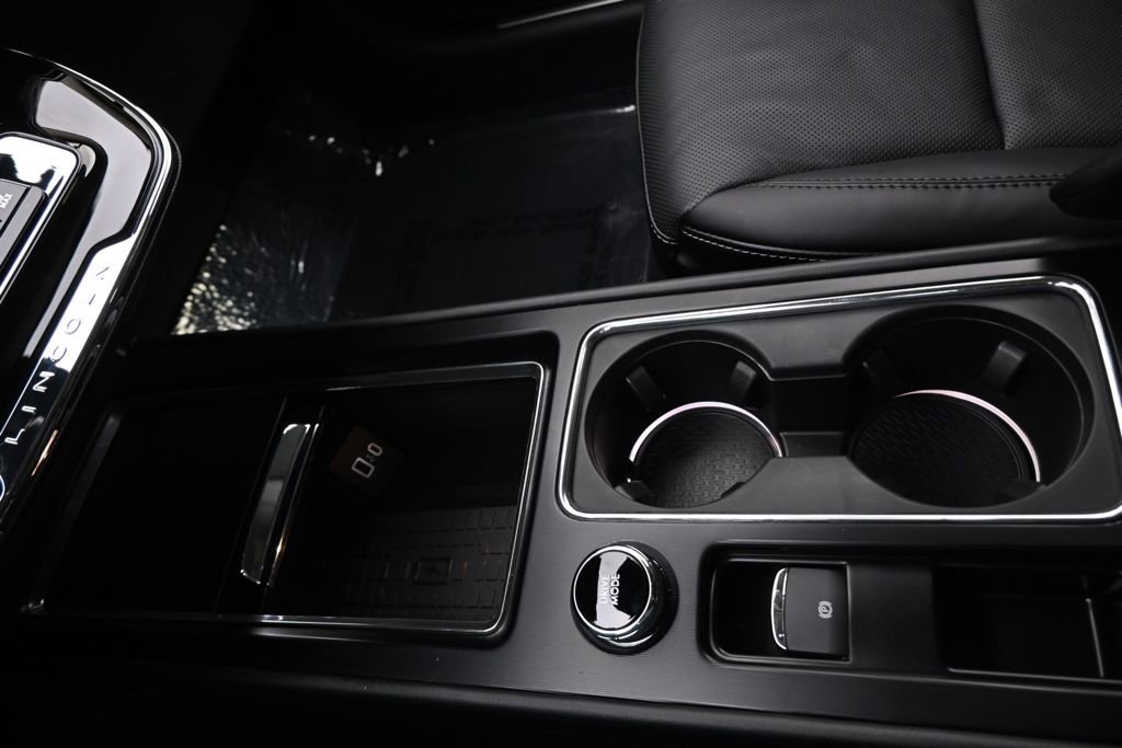 New 2026 Lincoln Corsair Reserve w/ Jet Appearance Package image 31