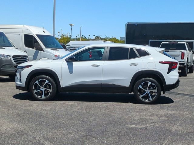 Used 2024 Chevrolet Trax RS w/ Driver Confidence Package FWD image 5