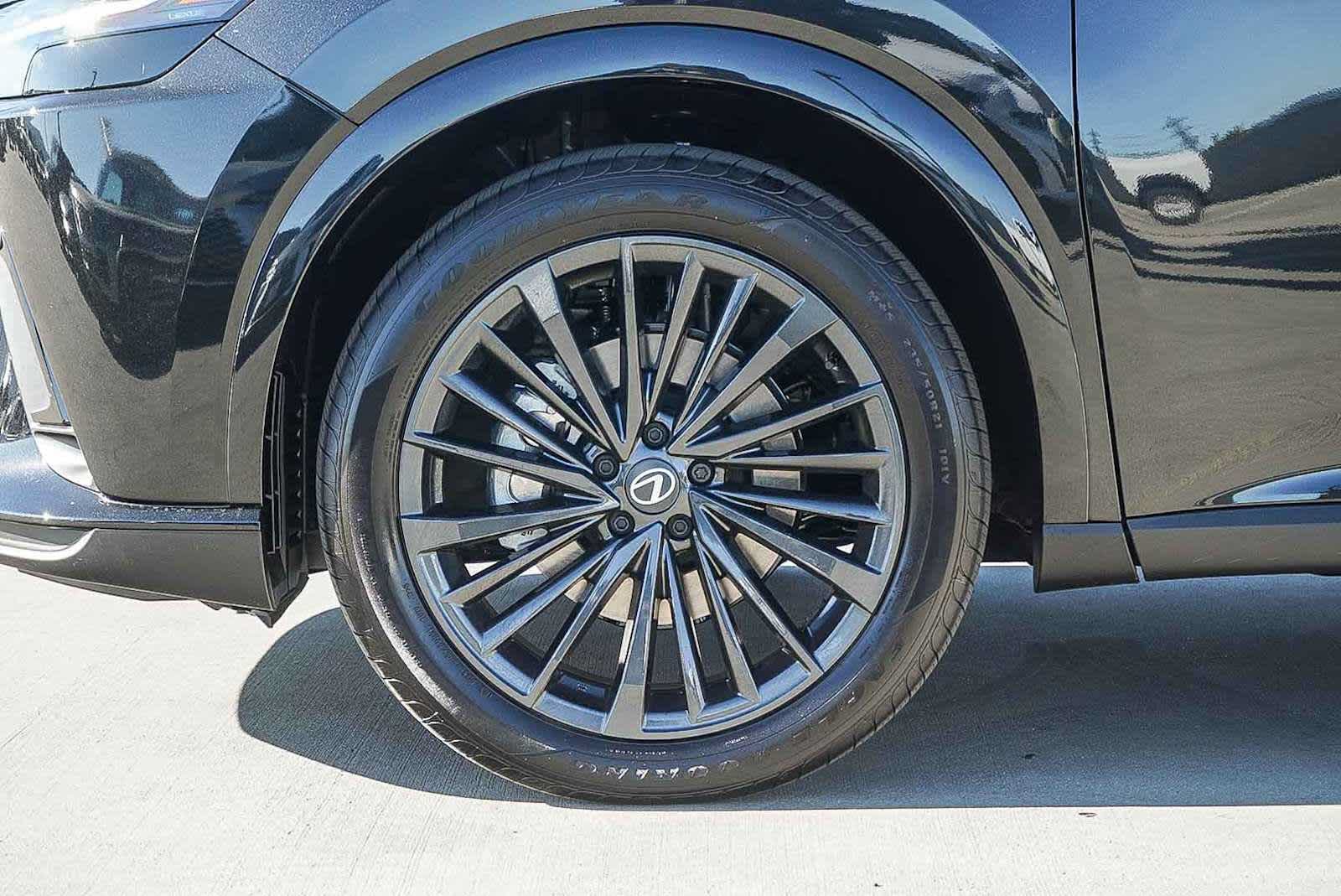 New 2026 Lexus RX 350h w/ Convenience Package AWD/4WD image 9