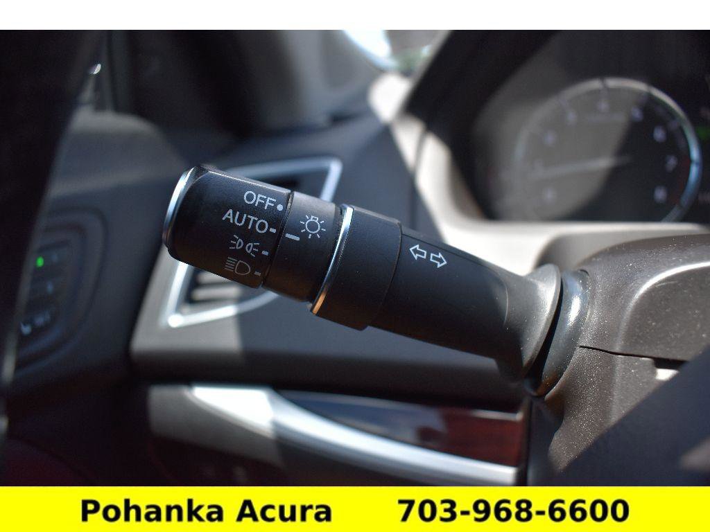 Used 2017 Acura TLX V6 w/ Technology Package FWD image 10