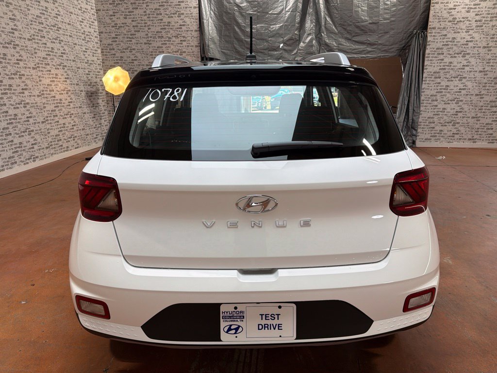 New 2026 Hyundai Venue SEL FWD image 6