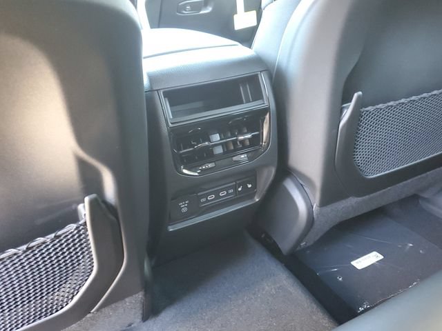 New 2026 Jeep Grand Cherokee Limited w/ Limited Altitude Package AWD/4WD image 21