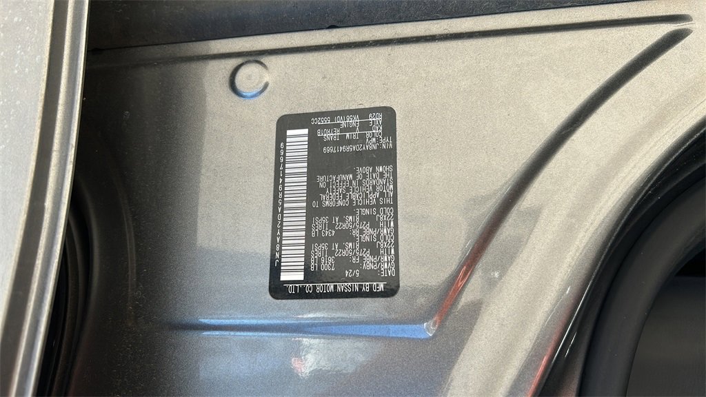 Used 2024 Nissan Armada Platinum w/ Captain's Chairs Package image 32