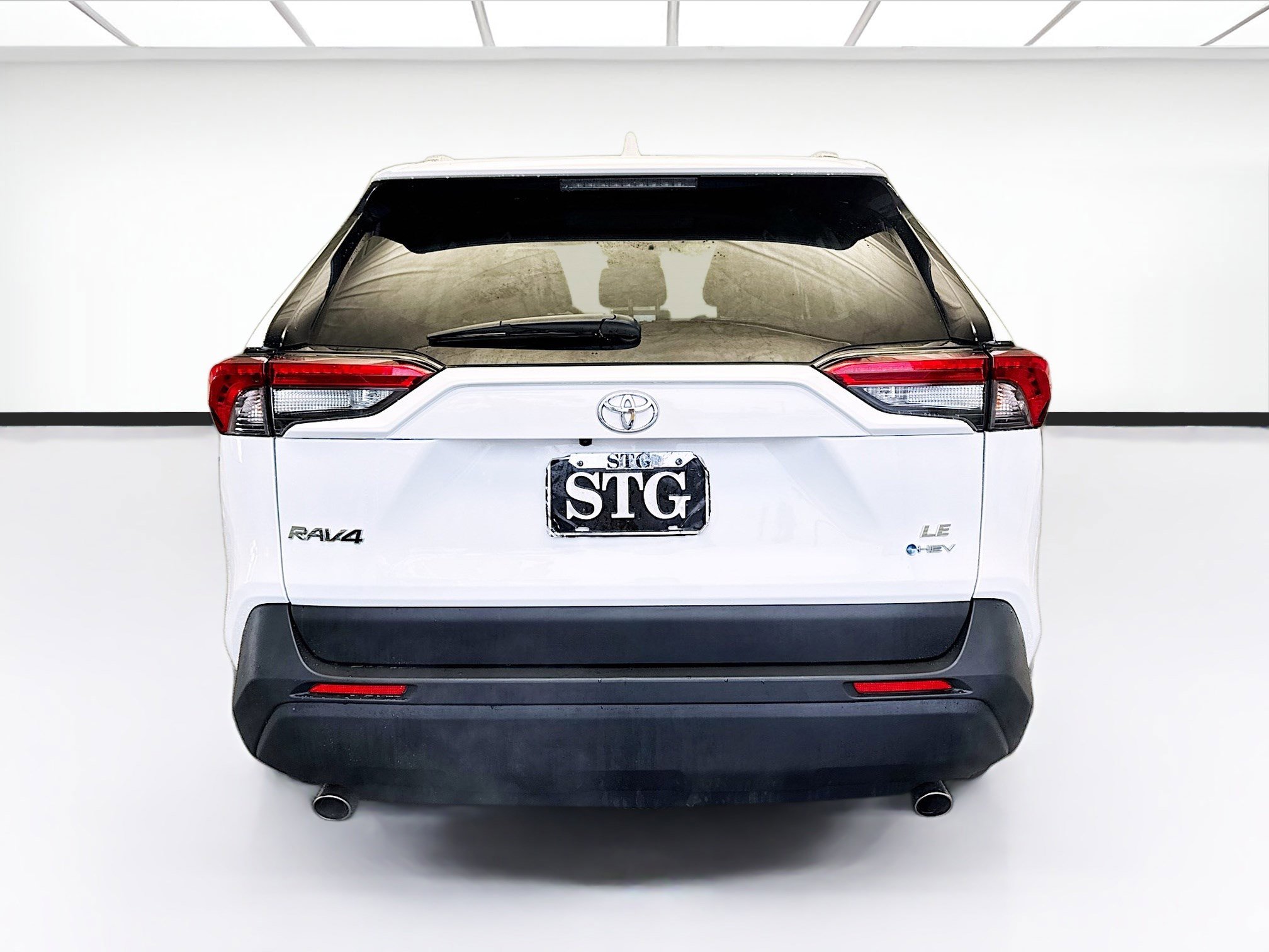 Used 2025 Toyota RAV4 LE image 5