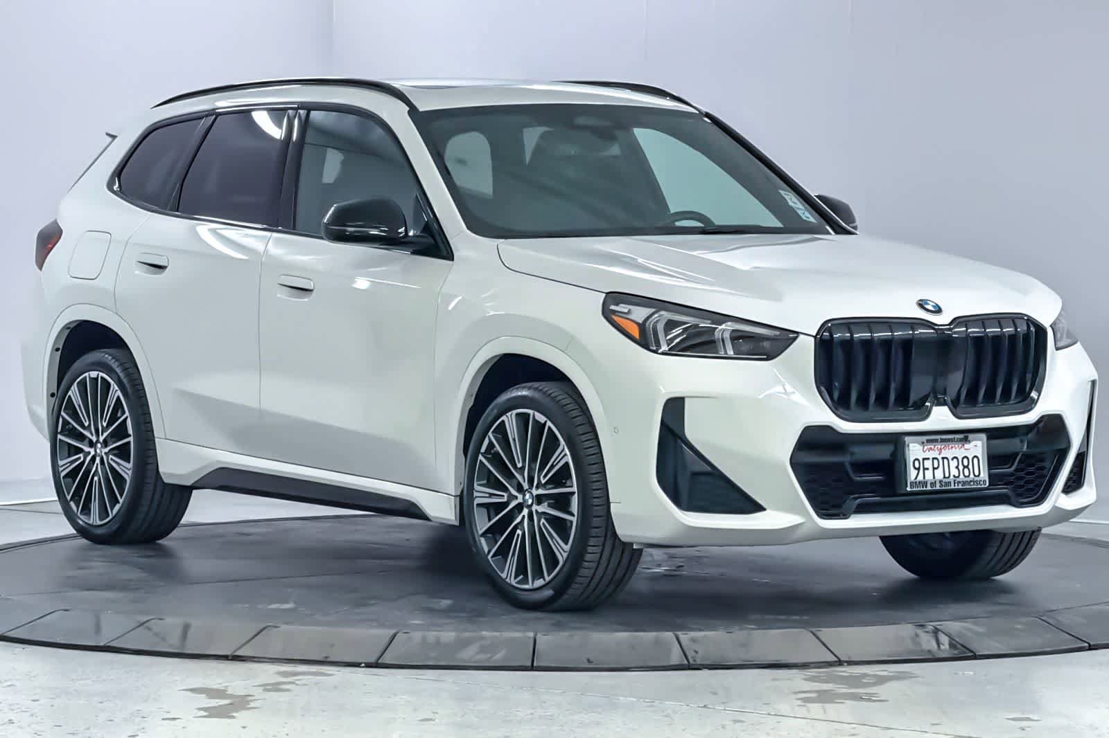 Used 2023 BMW X1 xDrive28i w/ Premium Package AWD/4WD image 9