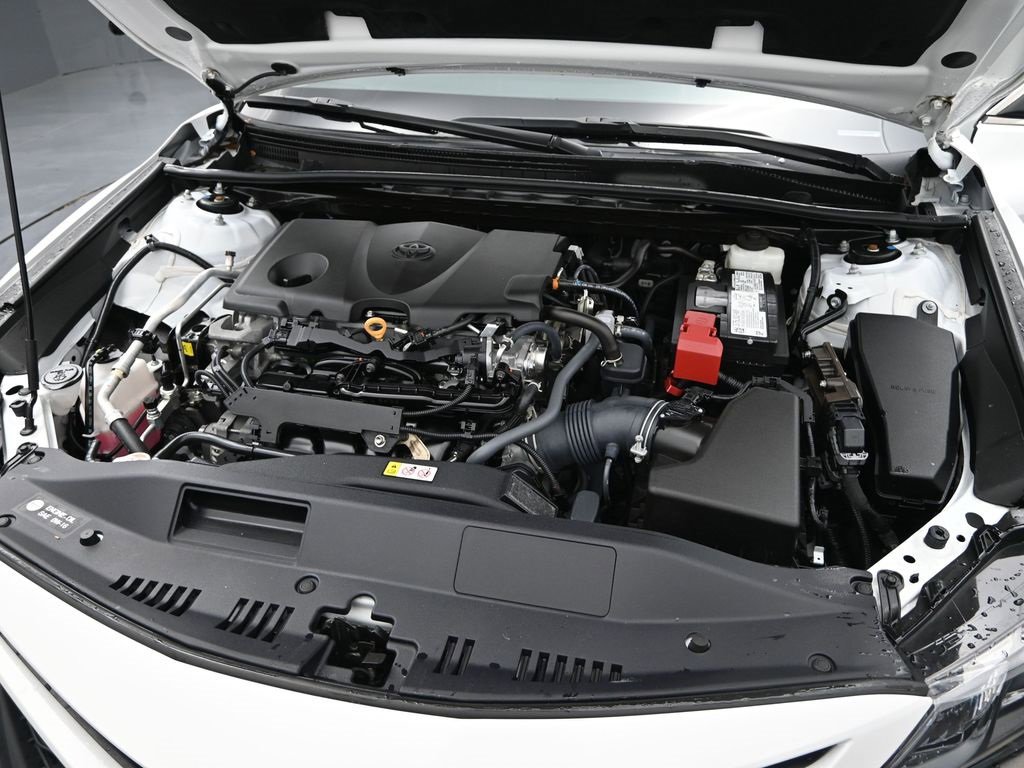 Used 2024 Toyota Camry SE image 20