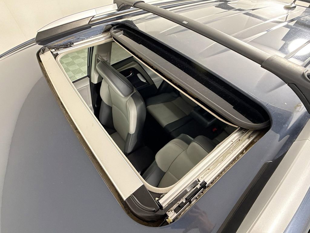 Used 2013 Toyota RAV4 Limited image 23