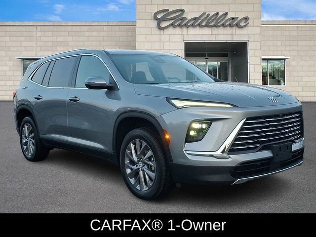 Used 2025 Buick Enclave Preferred image 2