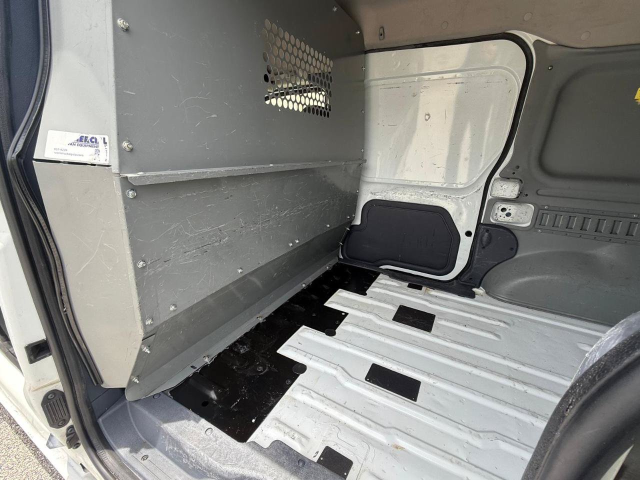 Used 2013 Ford Transit Connect XL FWD image 14