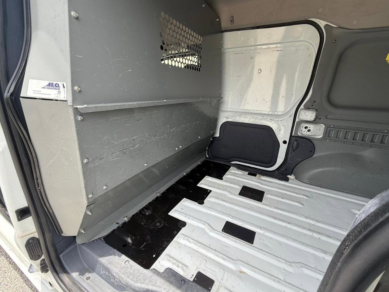 Used 2013 Ford Transit Connect XL image 14
