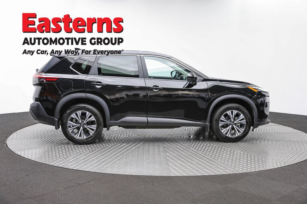 Used 2022 Nissan Rogue SV AWD/4WD image 4