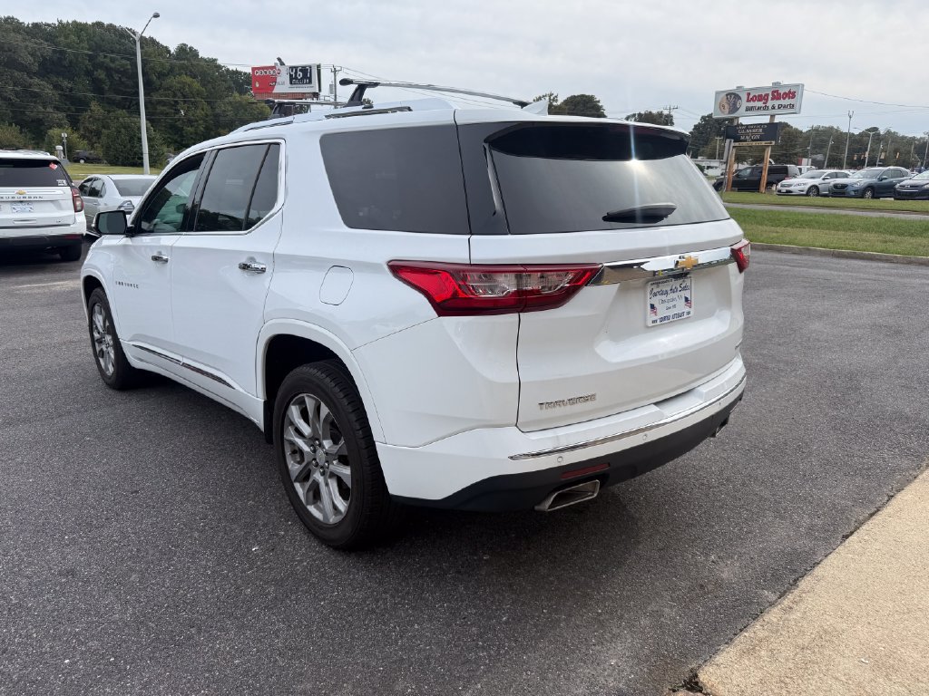 Used 2019 Chevrolet Traverse Premier w/ Driver Confidence II Package FWD image 5
