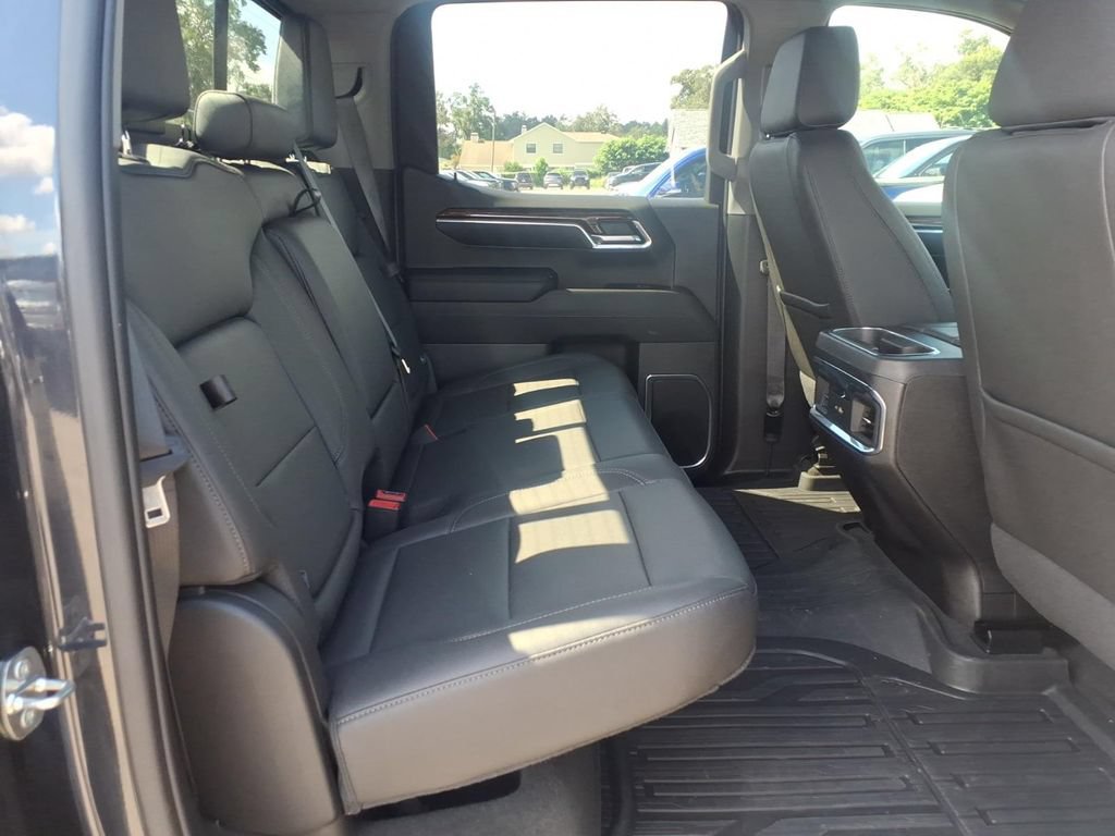 Used 2024 GMC Sierra 1500 Elevation w/ Elevation Premium Package AWD/4WD image 15
