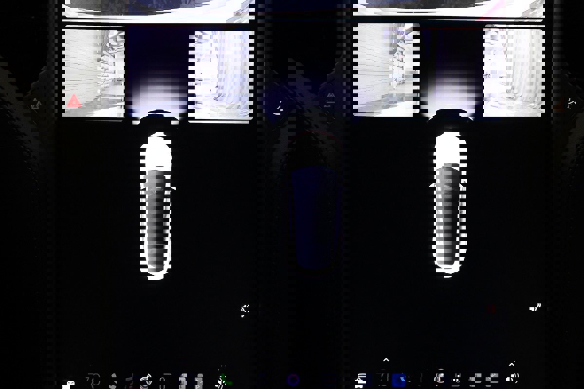 Used 2020 Tesla Model S Long Range AWD image 24