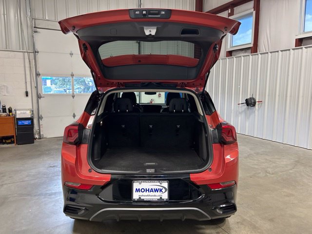 Used 2024 Buick Encore GX Sport Touring AWD/4WD image 19
