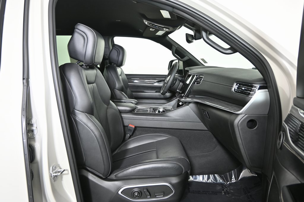 Used 2022 Jeep Wagoneer Series II image 13