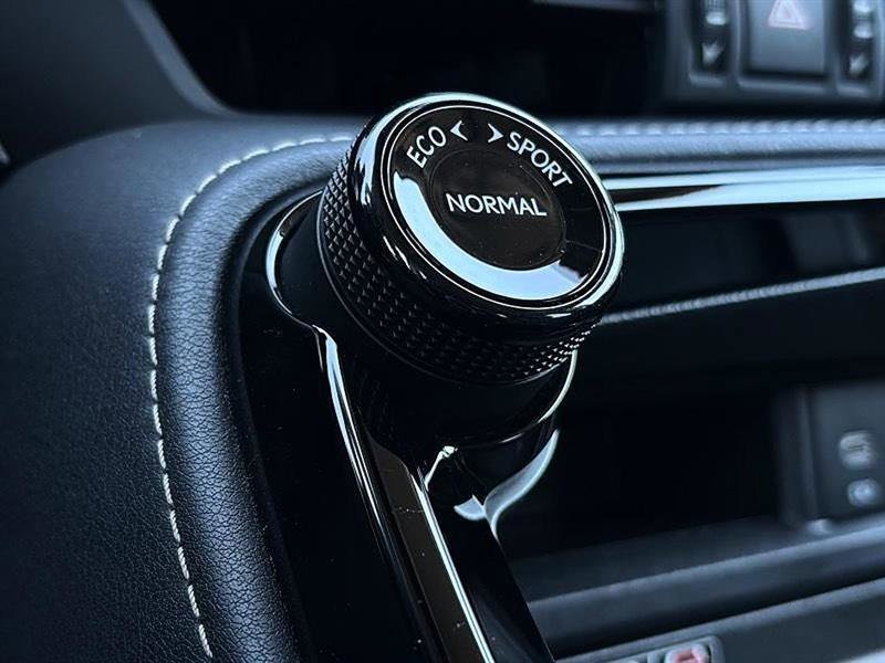 Used 2025 Lexus NX 250 FWD w/ Towing Package (2000 Lbs) image 32