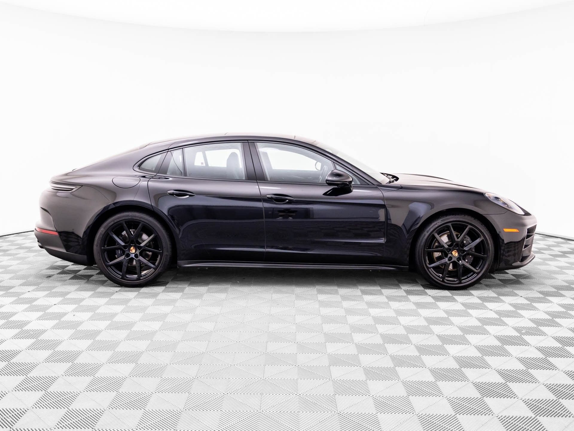 Certified 2025 Porsche Panamera 4 AWD/4WD image 8