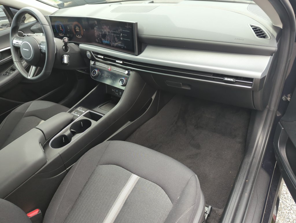 Used 2025 Hyundai Sonata SEL FWD image 21