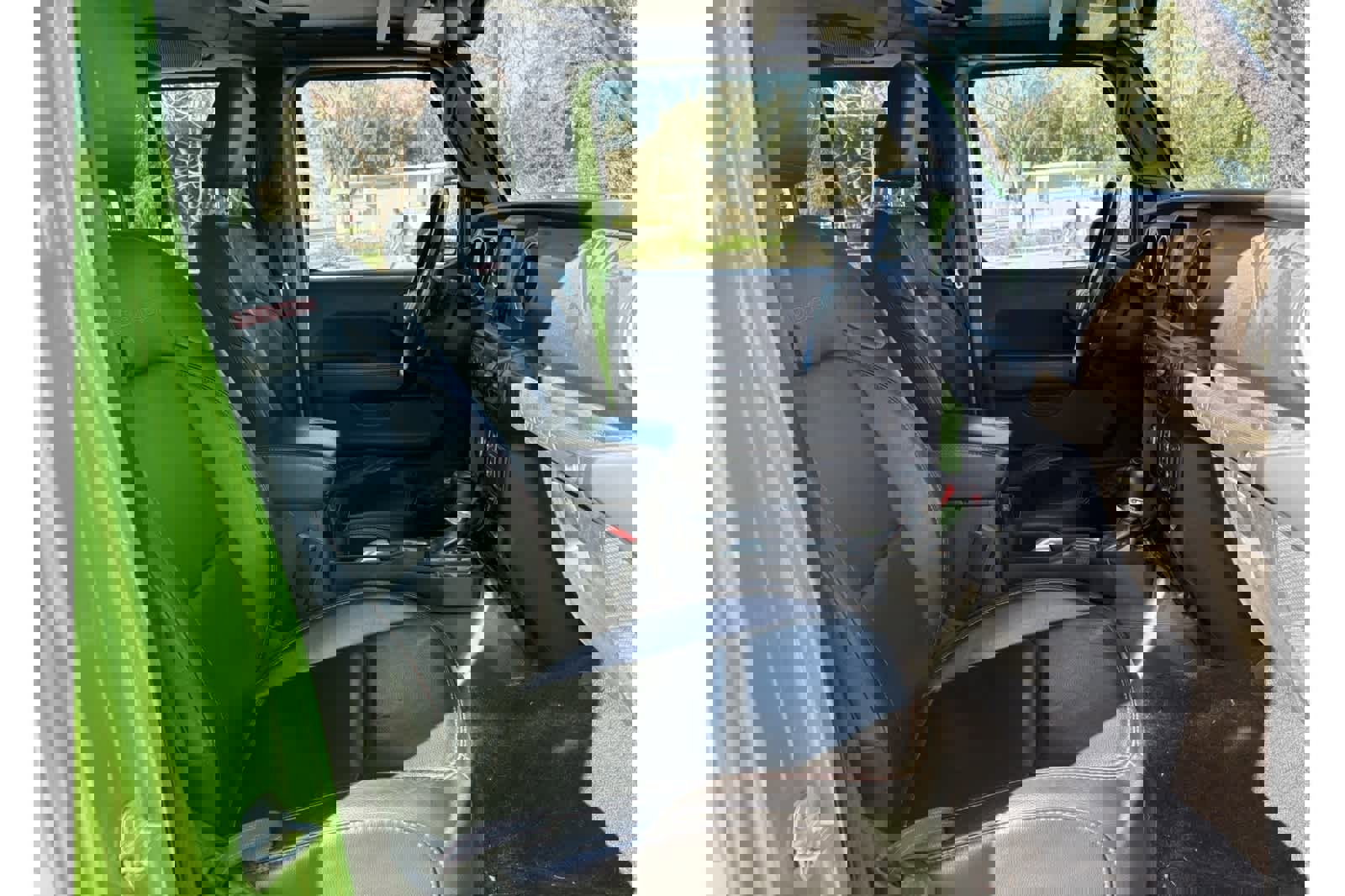 Used 2019 Jeep Wrangler Unlimited Rubicon image 14