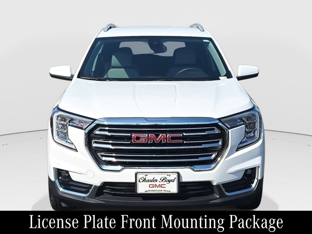 Used 2023 GMC Terrain SLT w/ Infotainment Package II FWD image 2
