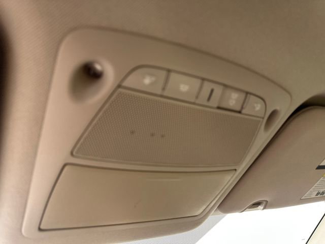 Used 2014 Nissan Rogue SV FWD image 32