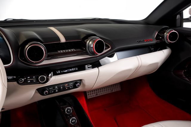 Used 2021 Ferrari 812 GTS RWD image 29