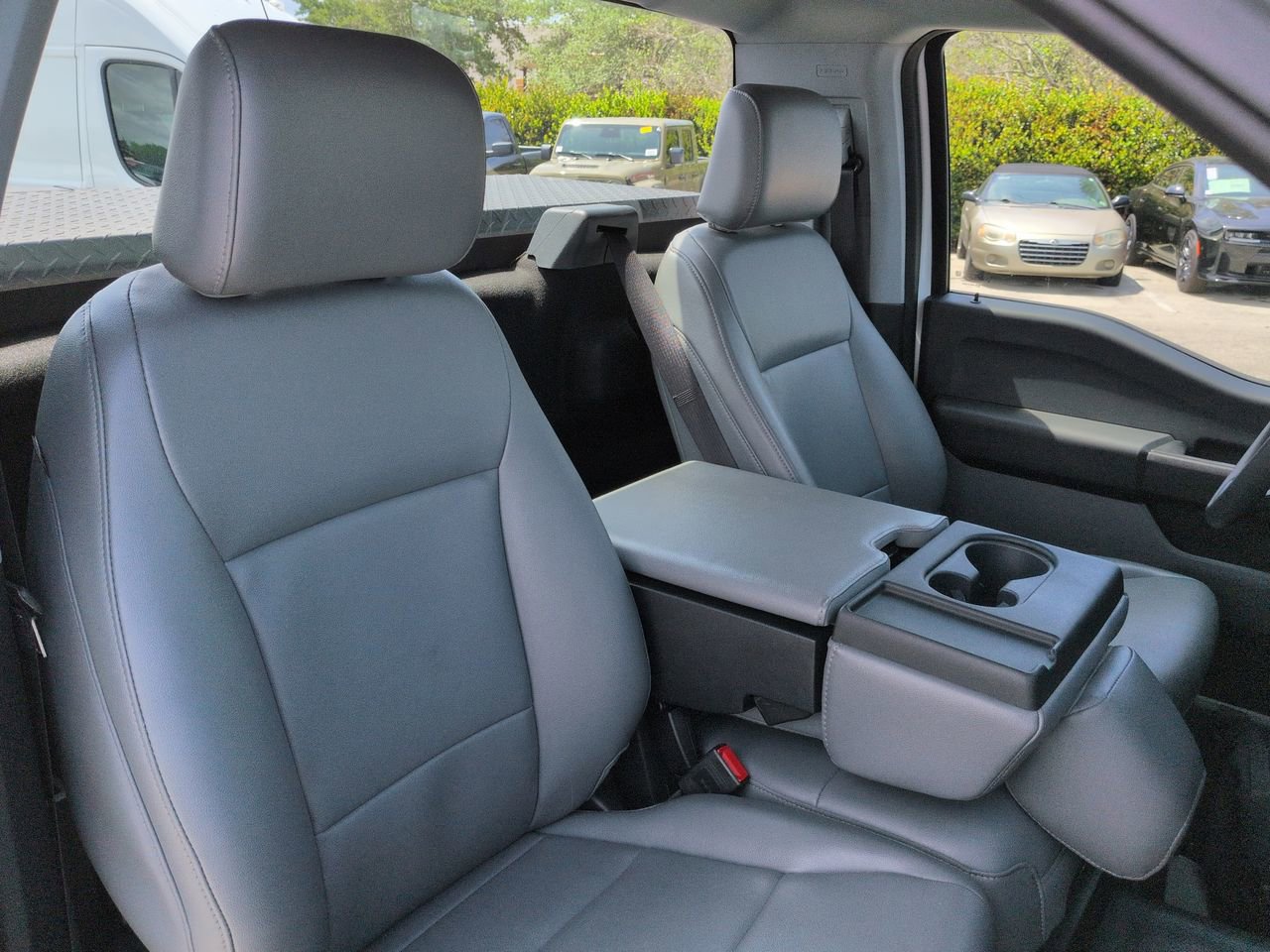 Used 2024 Ford F350 XL w/ 360-Degree Camera Package AWD/4WD image 15