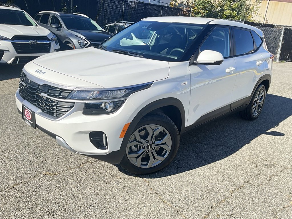 Used 2025 Kia Seltos LX