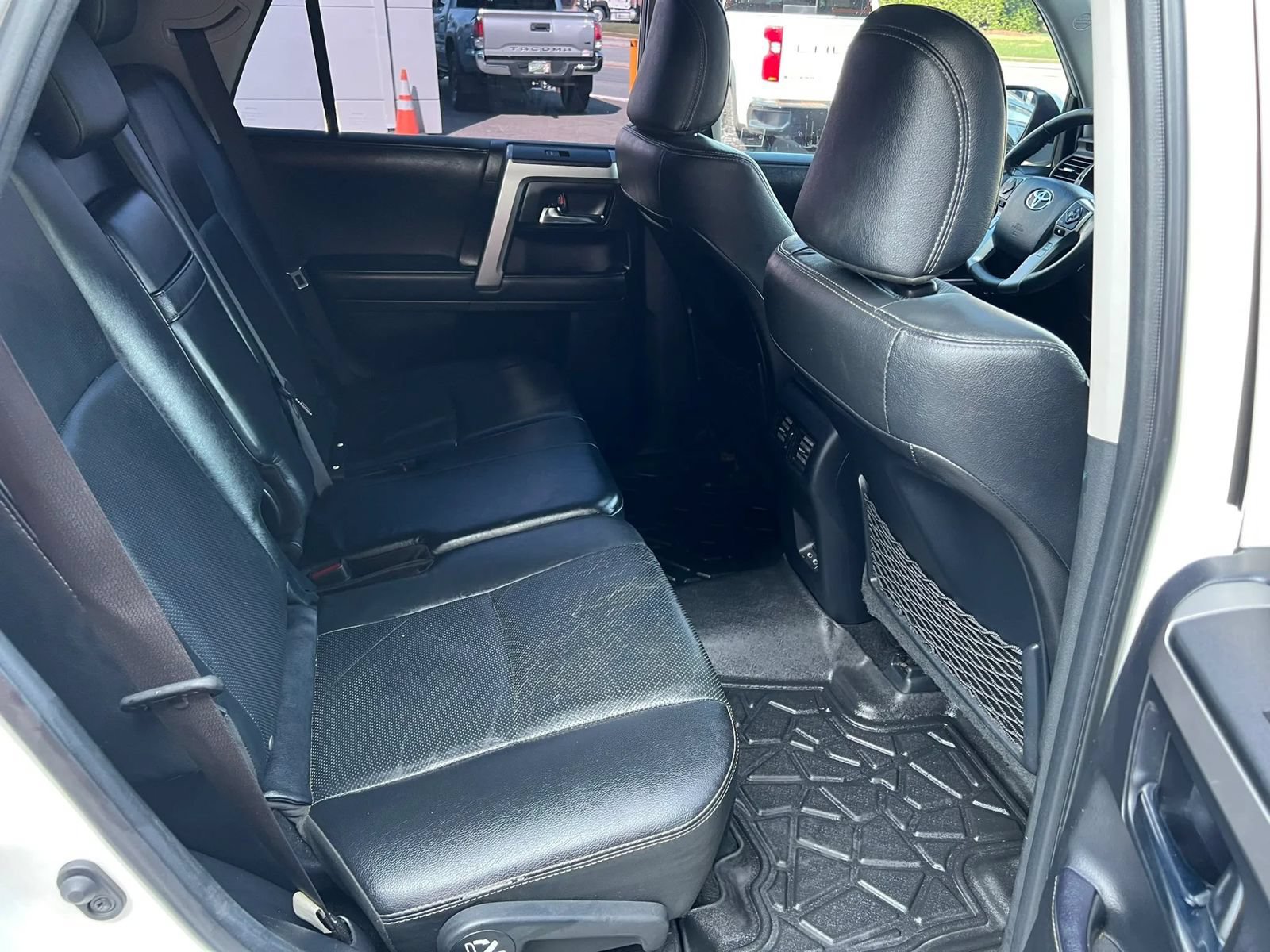 Used 2023 Toyota 4Runner Limited AWD/4WD image 9