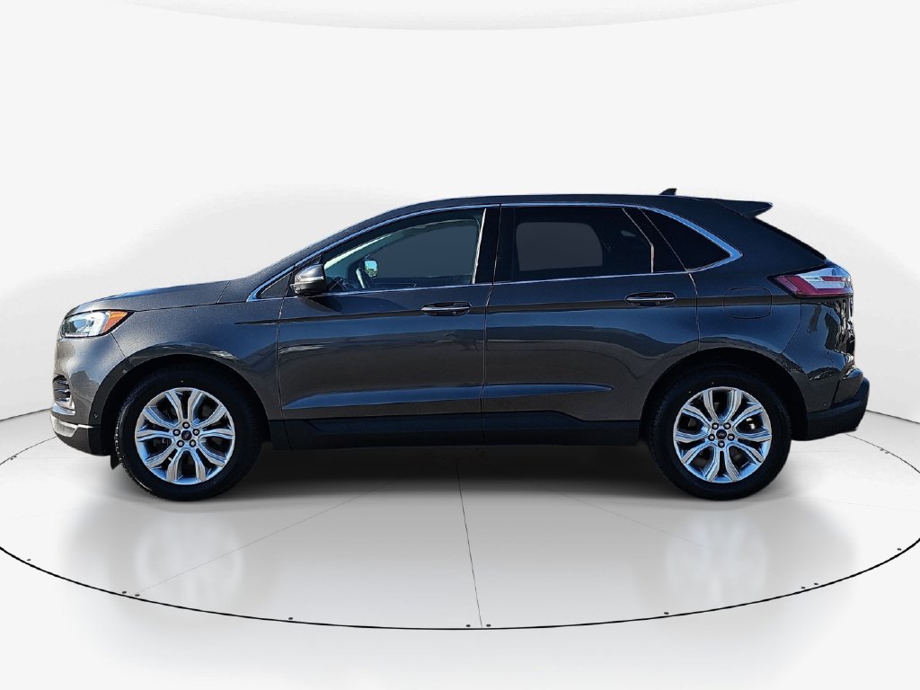 Used 2020 Ford Edge Titanium w/ Equipment Group 301A AWD/4WD image 10