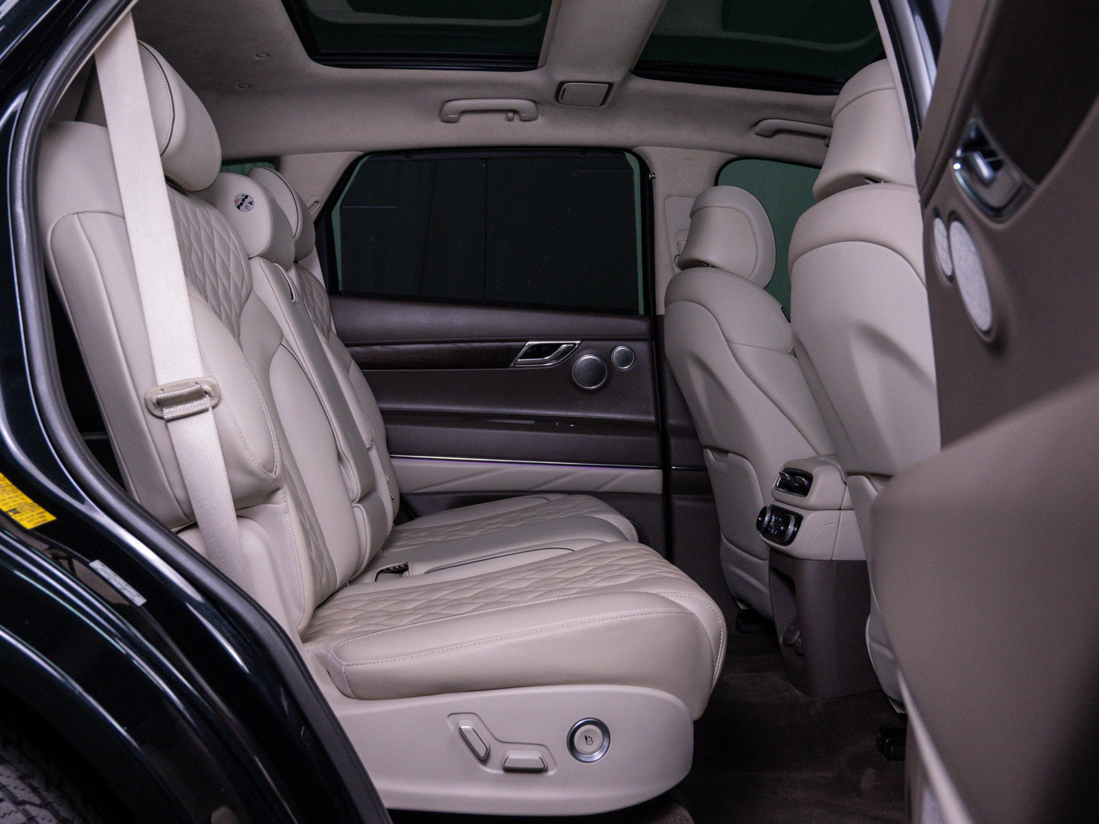 Used 2021 Genesis GV80 3.5T Prestige w/ Prestige Package 07 image 12