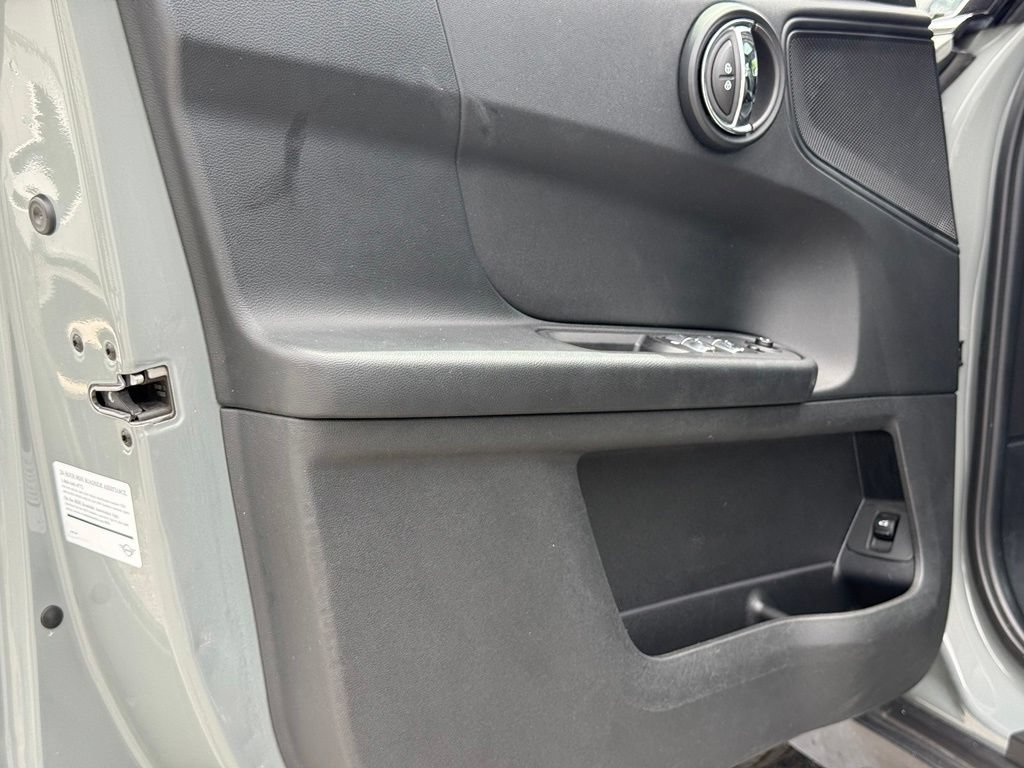 Used 2018 MINI Cooper Countryman FWD image 31