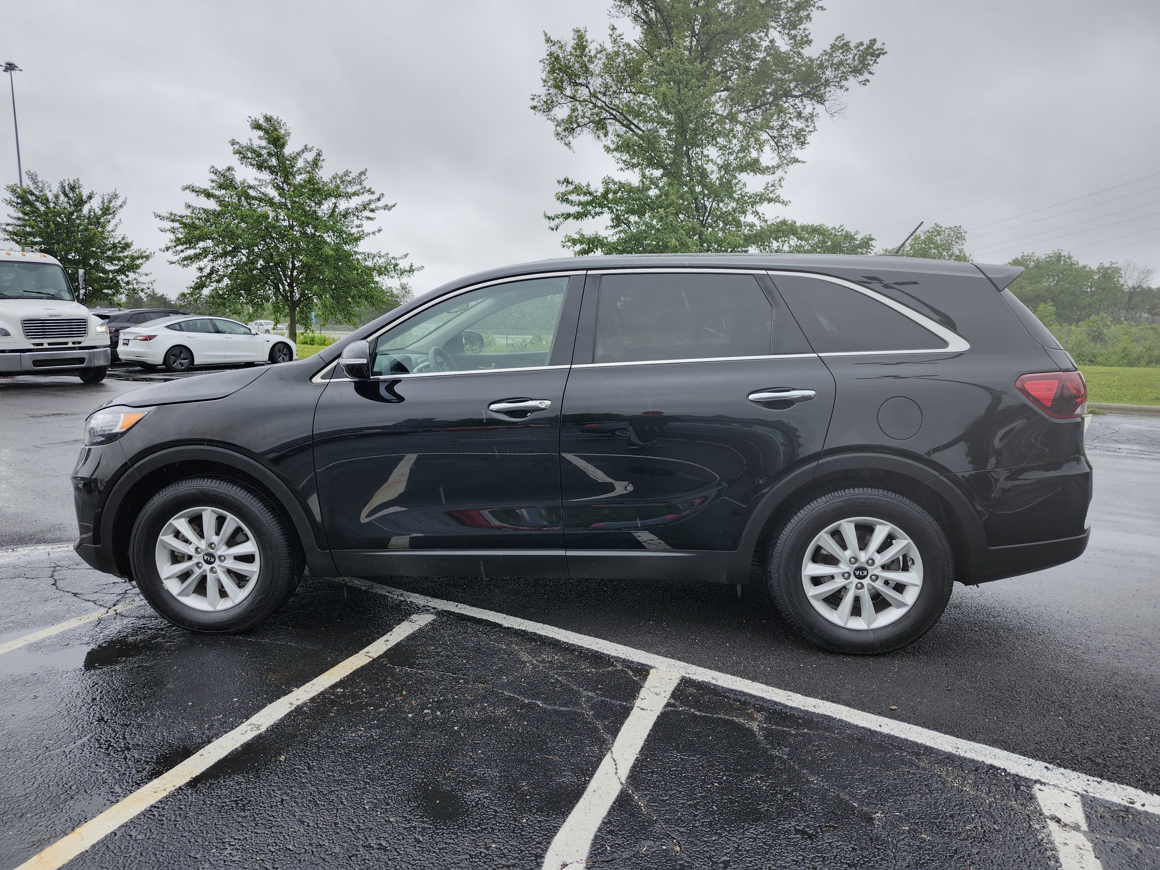Used 2019 Kia Sorento L FWD image 12