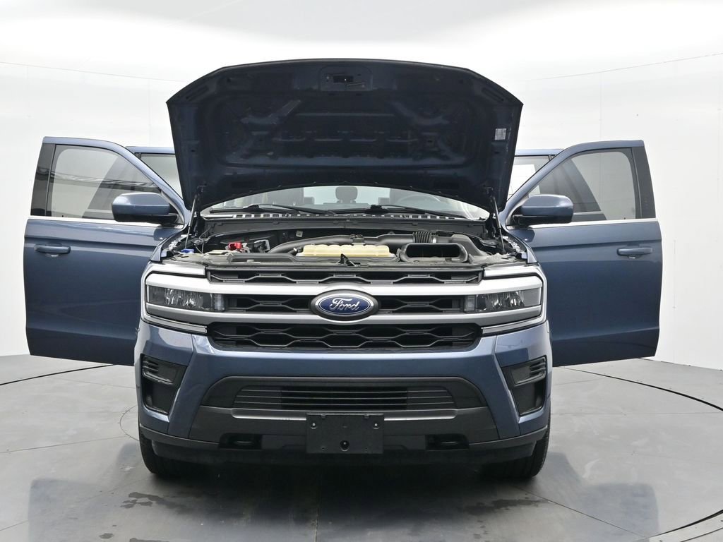 Used 2022 Ford Expedition XLT image 40