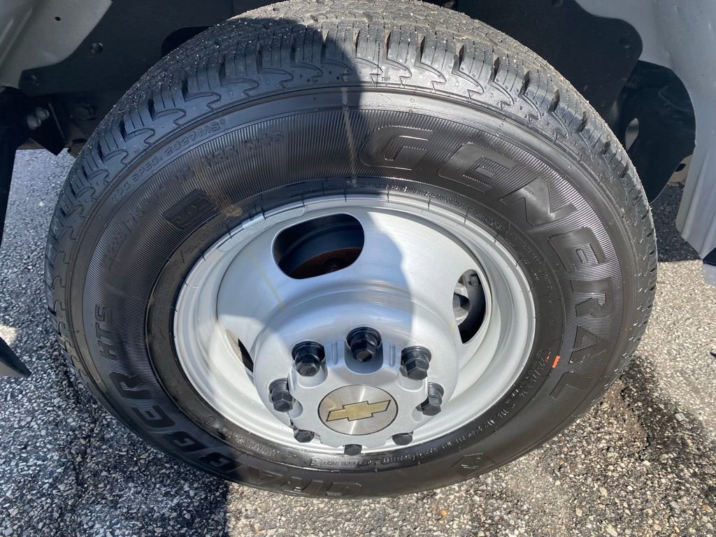 New 2025 Chevrolet Express 3500 w/ Power Convenience Package image 21