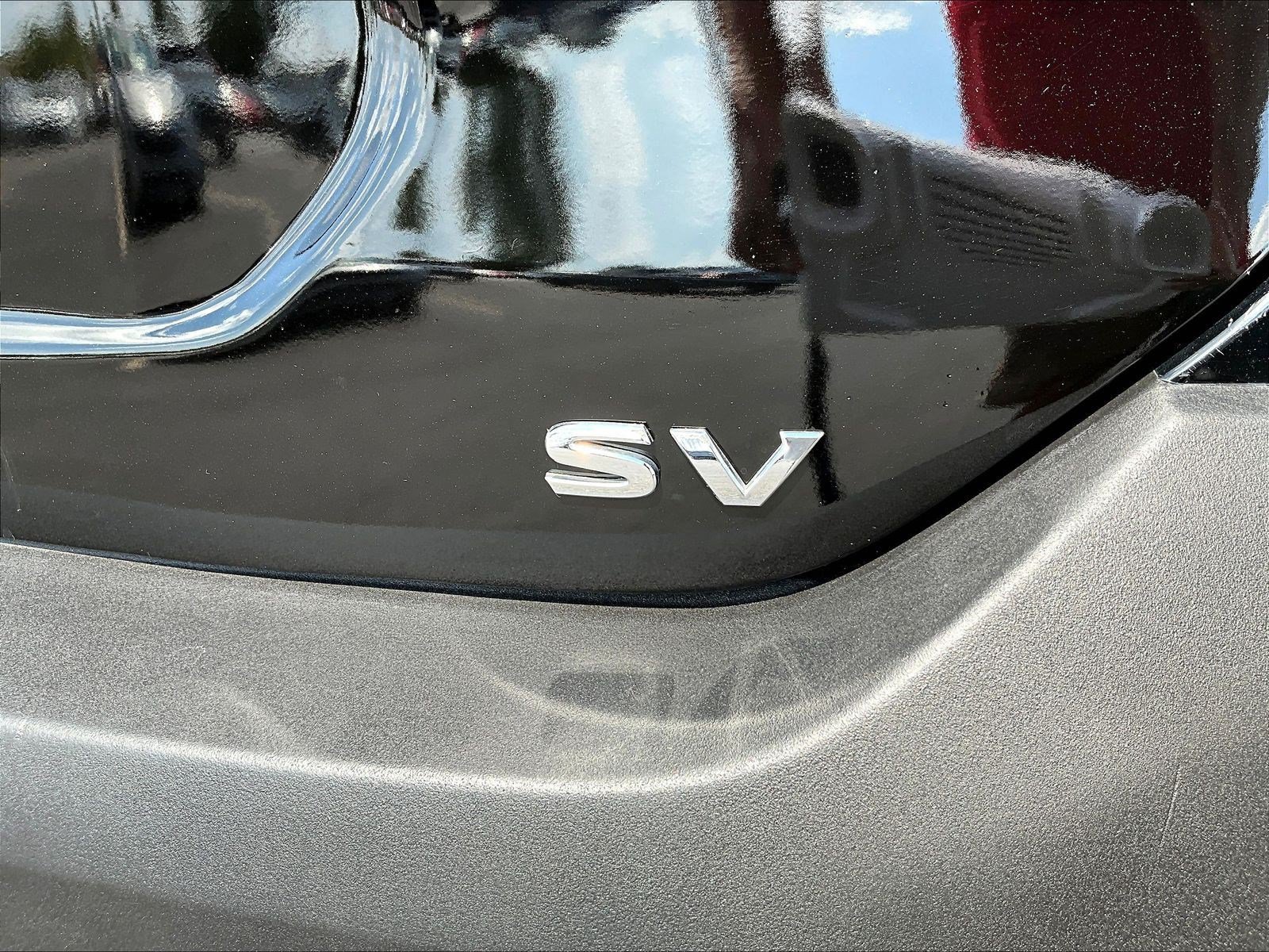 Used 2018 Nissan Kicks SV FWD image 23