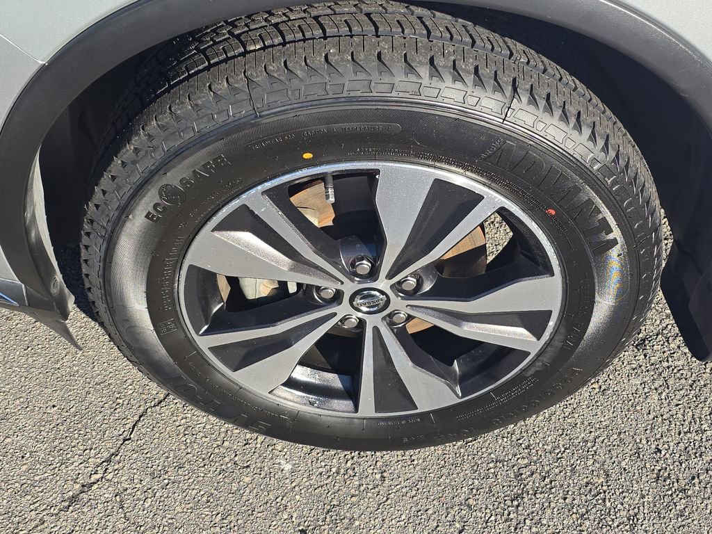 Used 2022 Nissan Murano SV w/ Cargo Package image 9